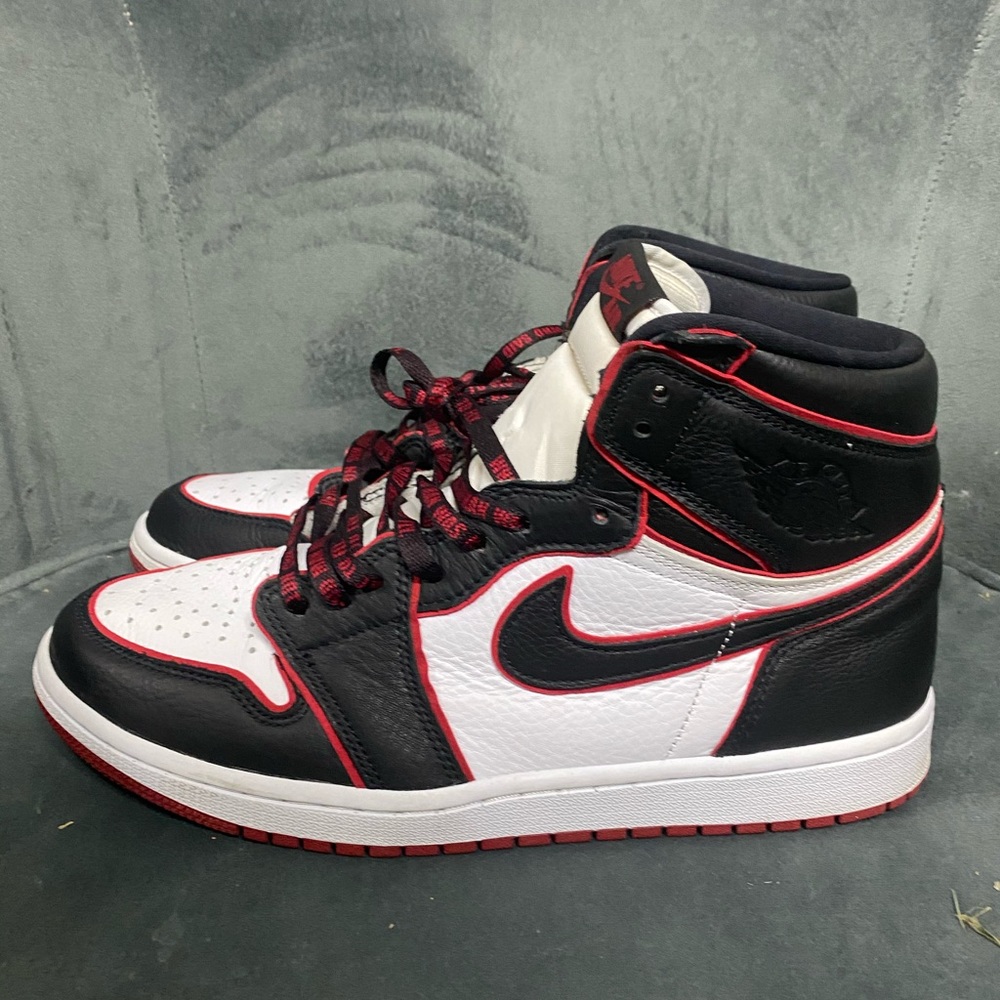 Jordan 1 blood line